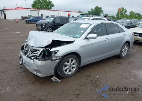 2011 Toyota Camry Le/Se/Xle z USA, uszkodzony, nr VIN 4T4BF3EKXBR218625